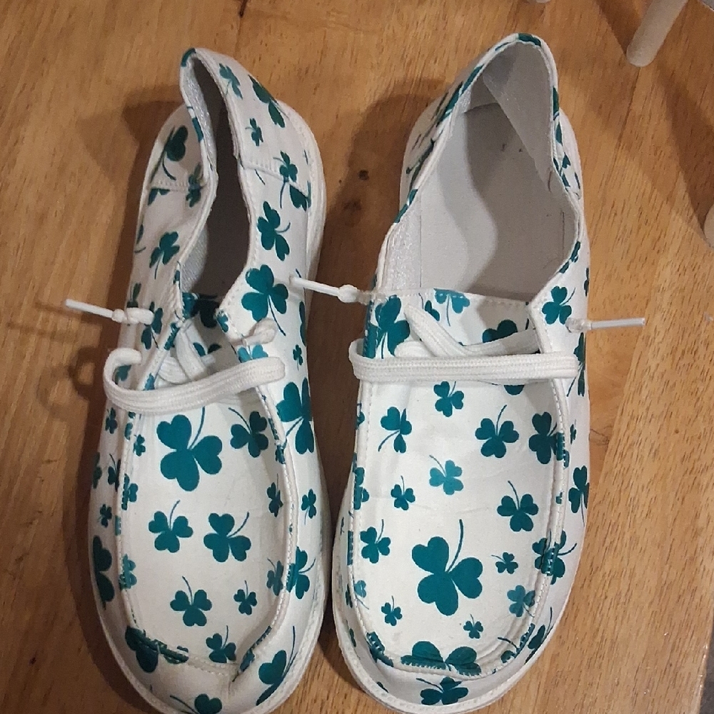 Kids Shamrock Print Shoes